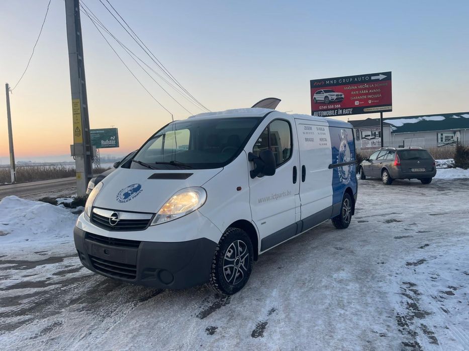 Опель Віваро 2,0 дизель