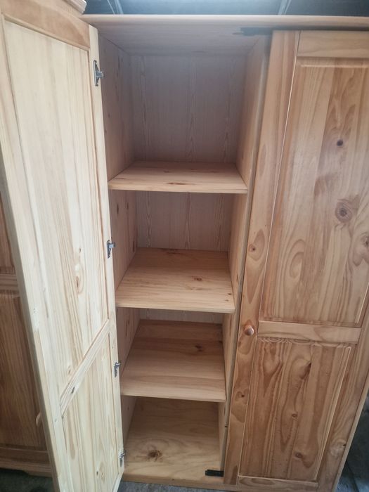 Szafa sosnowa dwu drzwiowa