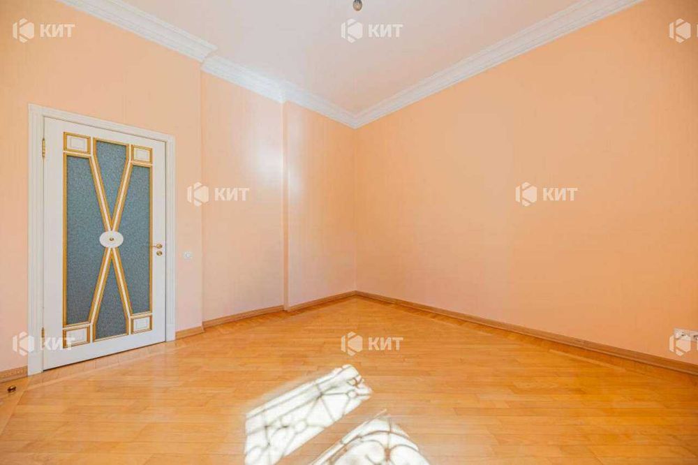 Офіс. 210м Павлово Поле (Центр, м. 23 Августа, ул. Деревянко 6) 134634