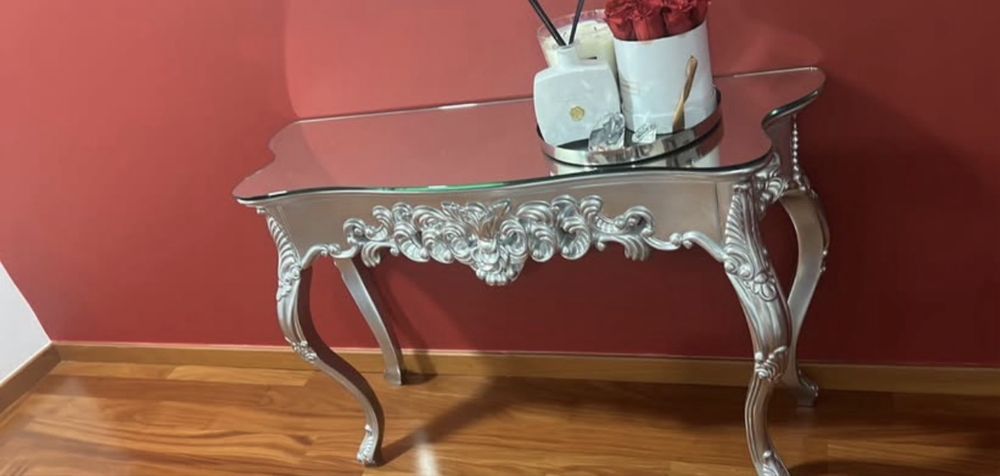 Consola Kare design