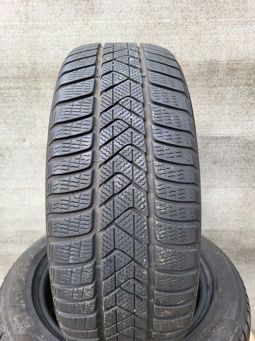 [Z112] 4x R17 225/55 Pirelli 225/55/17 STAN BDB! 22r Opony zimowe
