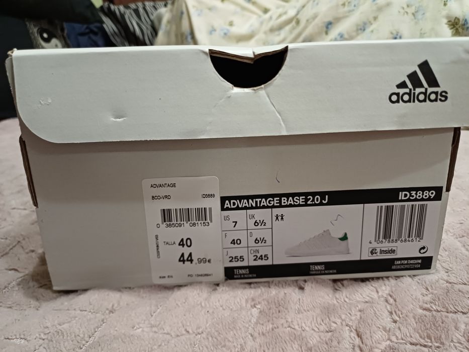 Sapatilhas Adidas brancas