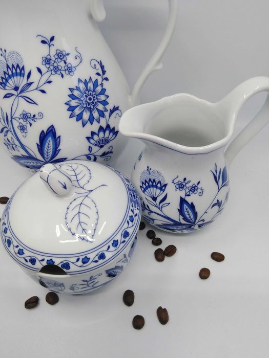 Mlecznik cukiernica dzbanek, trio, porcelana