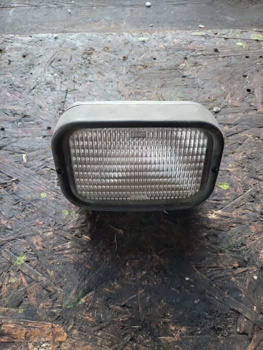 Lampy robocze New Holland TM halogeny