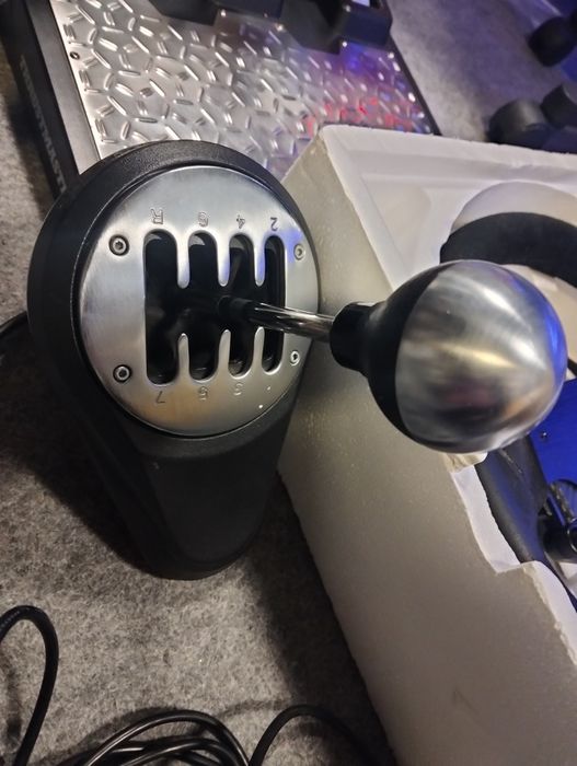 Thrustmaster T300 + extras