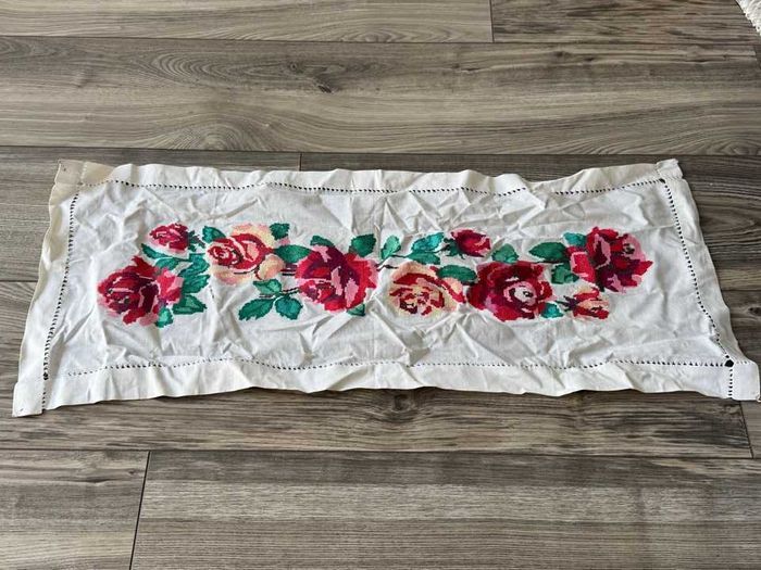 Serwetka obrus wyszywany