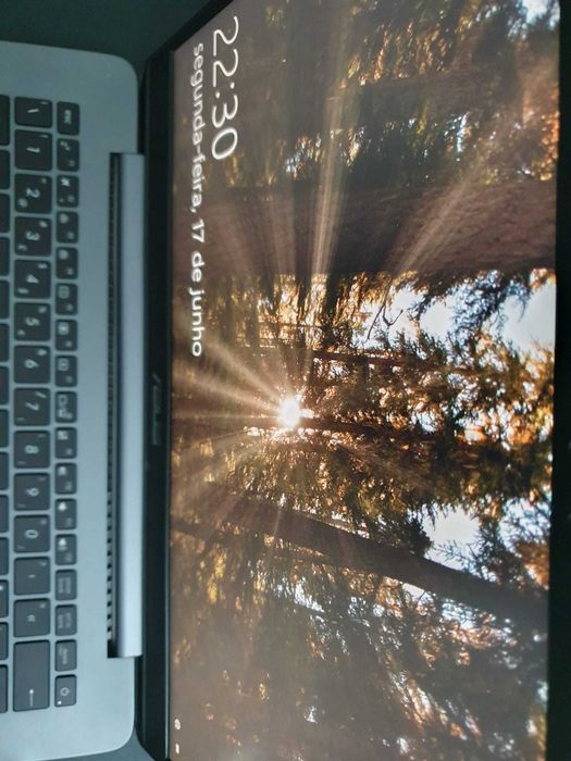 Asus Laptop i5423053799667814404