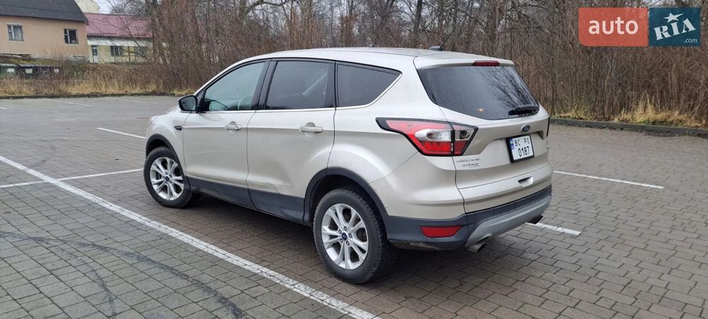 Ford Escape 2017 SE | автомат | 4×4 | від власника