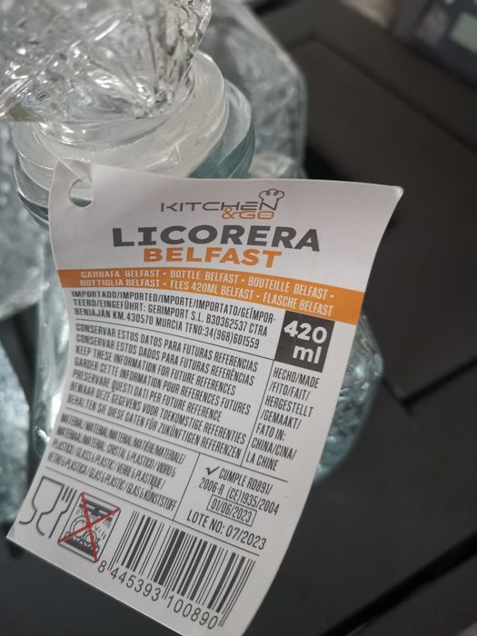 Conjunto de 5 Garrafas novas de Licorr 420 ml