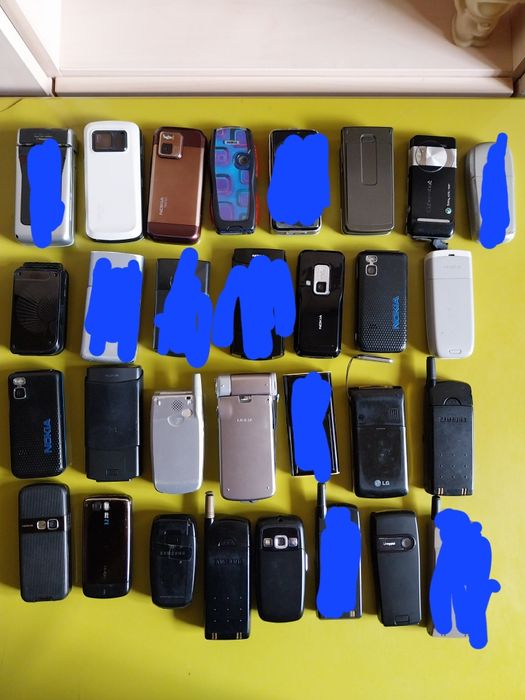 Старые кнопочные телефоны