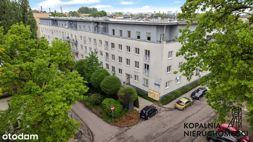 Chorzów Batory duży balkon budynek z 2006 r