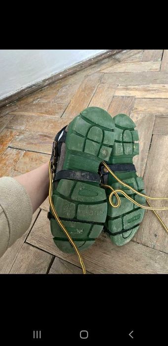 Кроссовки Gucci кросівки