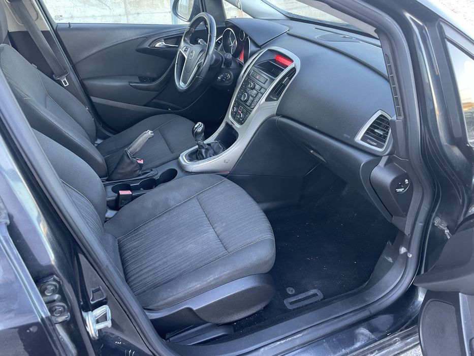 Opel Astra 1.3 CDTi Sports Tourer 2012