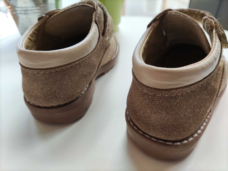 Sapatos criança, carneirinhas, velcro, ótimo estado / T 22 - PROMOÇÃO