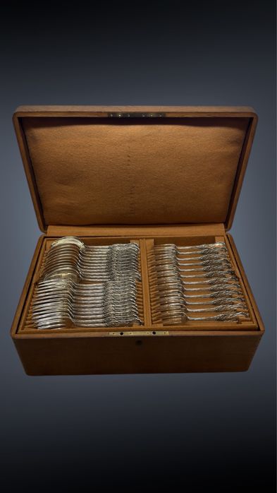 Антикварне столове срібло срібні столові прибори столовое серебро