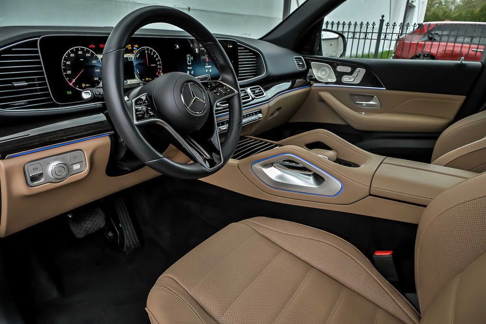 Mercedes-Benz GLE 450e 4MATIC      2025