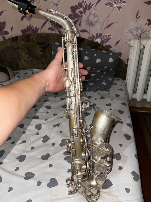 Amati deluxe саксофон альт