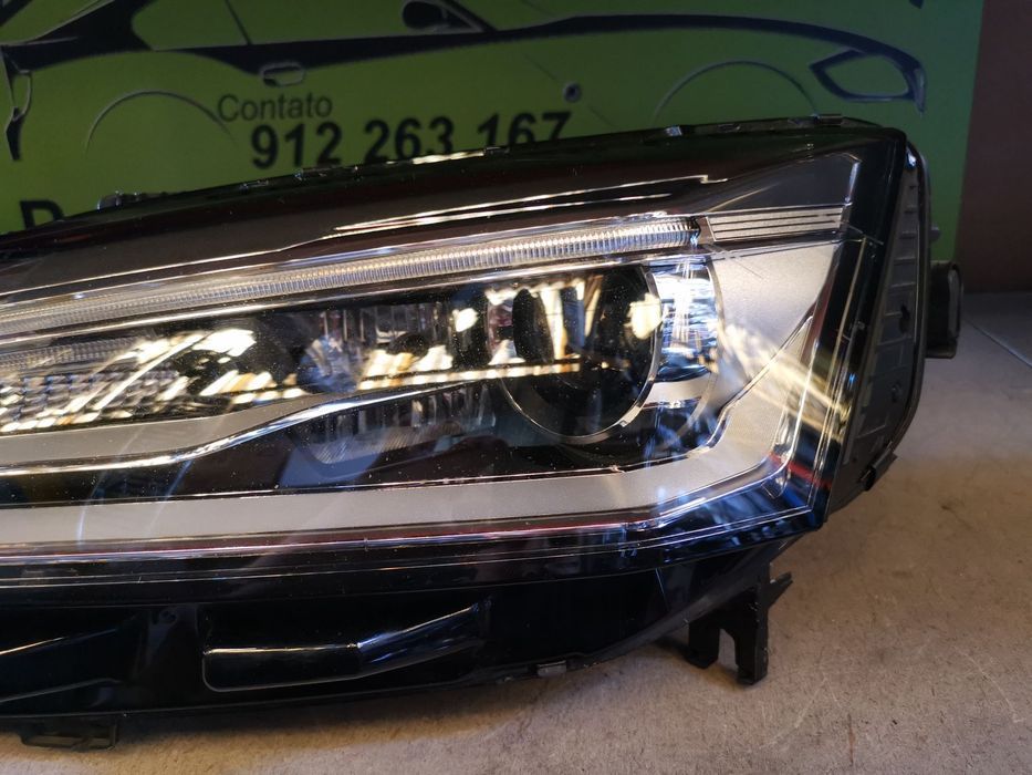 AUDI A5 8W FAROL BI XENON ESQUERDO - FF394