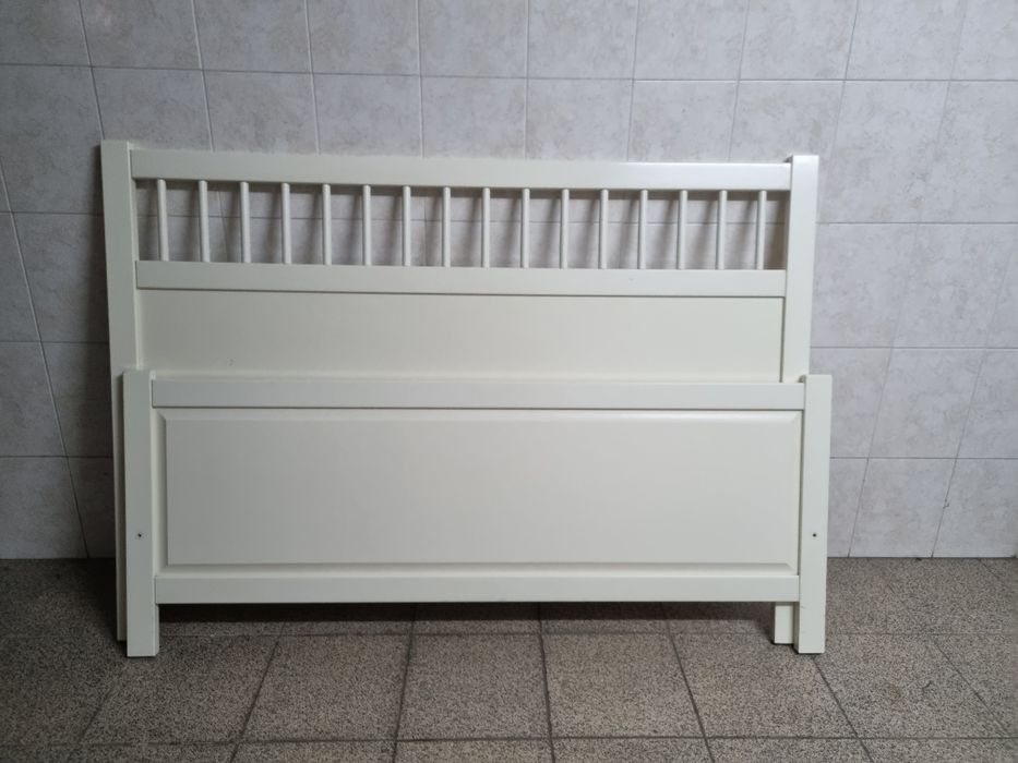 Cama Hermes + 2 estrados