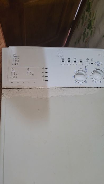 Пральна машина Indesit