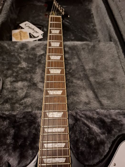 Epiphone Firebird Inspired by Gibson