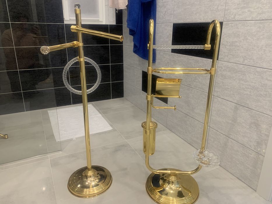 Стойка для туалета