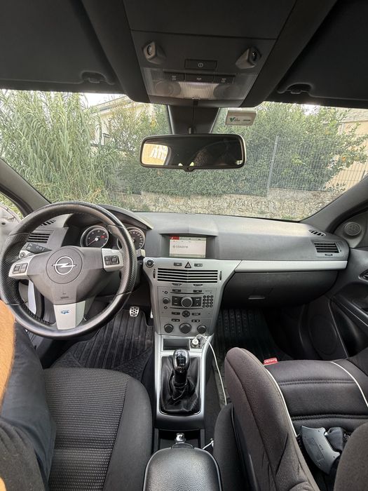 Opel Astra H GTC 1.9CDTI