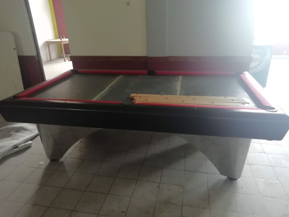 Mesa de Bilhar estilo moderno inox