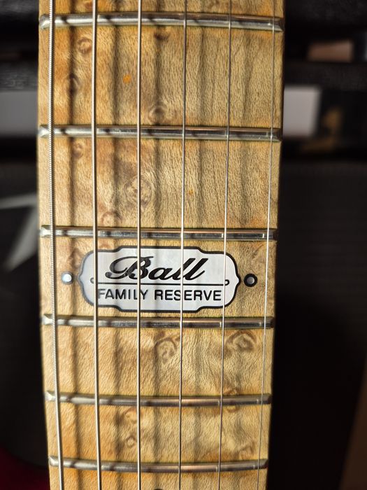 Gitara Music Man Albert Lee 2008 bfr SSS.