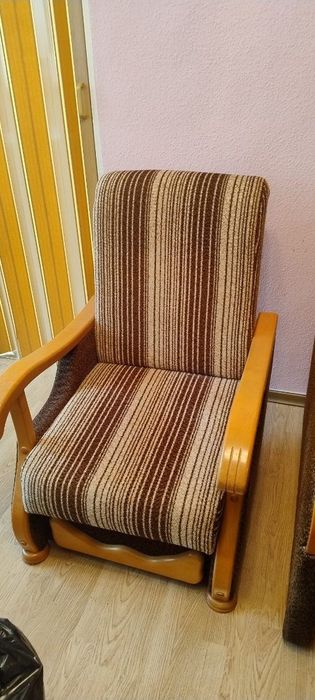 Sprzedam kanapotapczan i dwa fotele