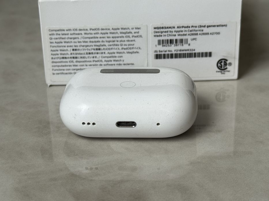 Оригінальні Apple AirPods Pro 2