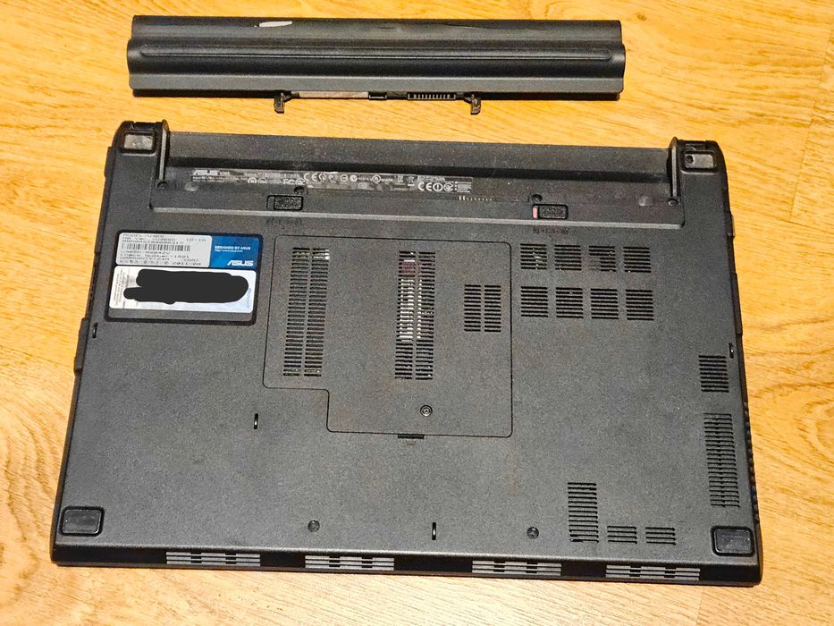 ASUS U36SD-RX042V i5-2410M/4GB/500GB