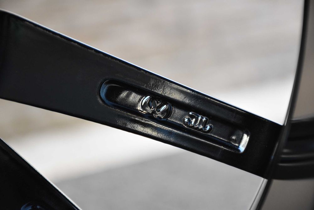 Nowe koła zimowe OEM VW T-Roc 2GA Pretoria 19" Continental 2025r