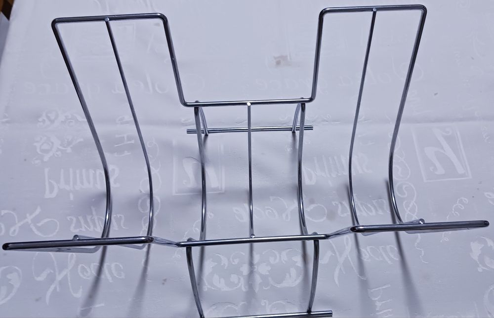 Porta revistas em metal