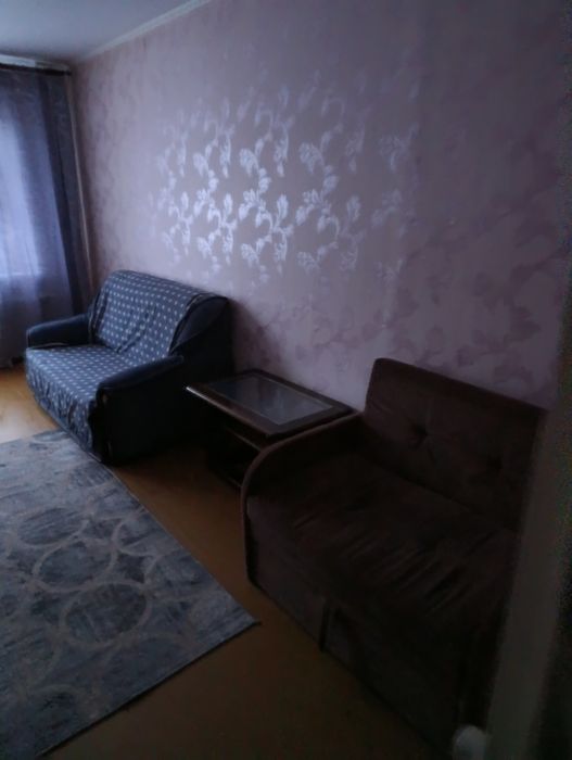 Алмазний. Автовокзал, 23 Вересня, 900гр,5 окремих спальних місць.
