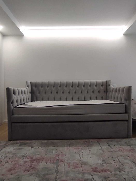 Cama de solteiro com gavetão, estofada a veludo + 1 Colchão