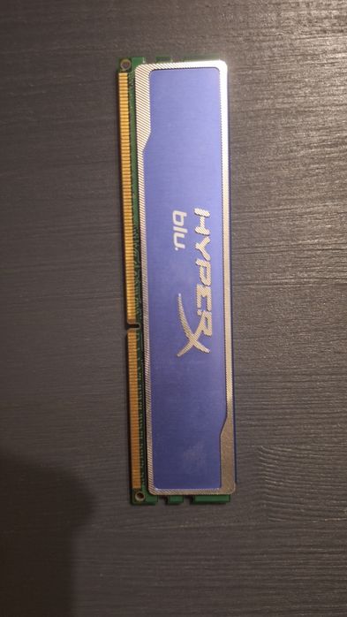 Kingston ddr3 1600MHz 4gb