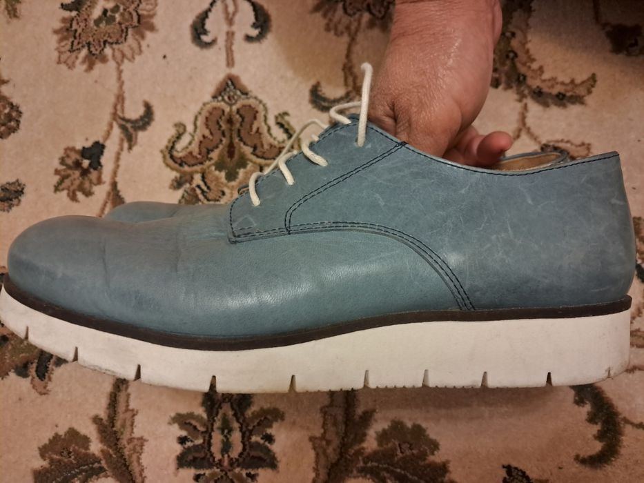 Блакитні кросівки з шікри