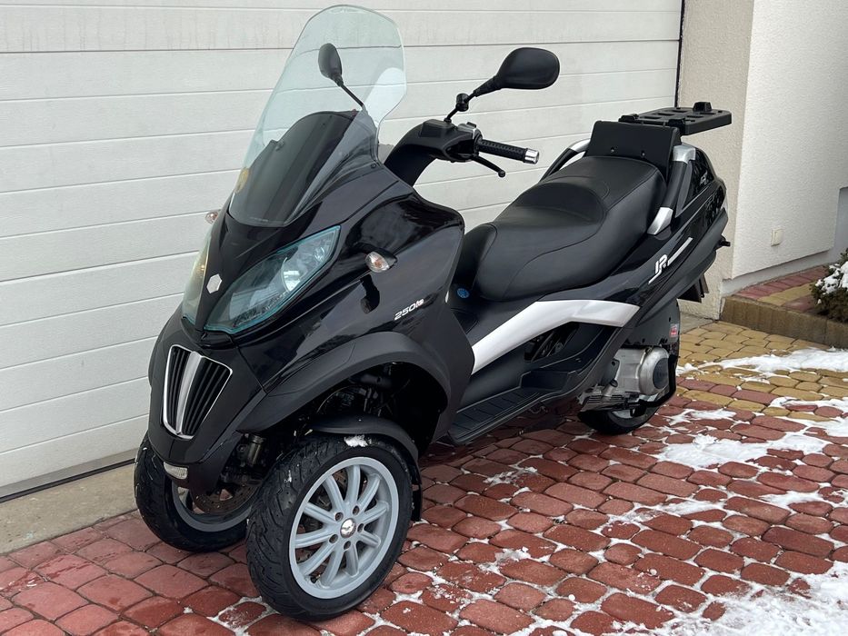 Piaggio MP-3 250 ! L5E na kat B ! Super STAN !