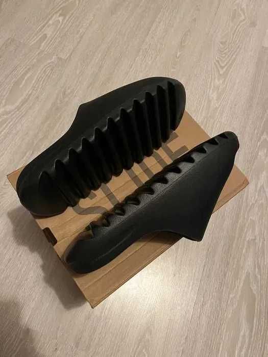 adidas Yeezy Slide Czarny 43
