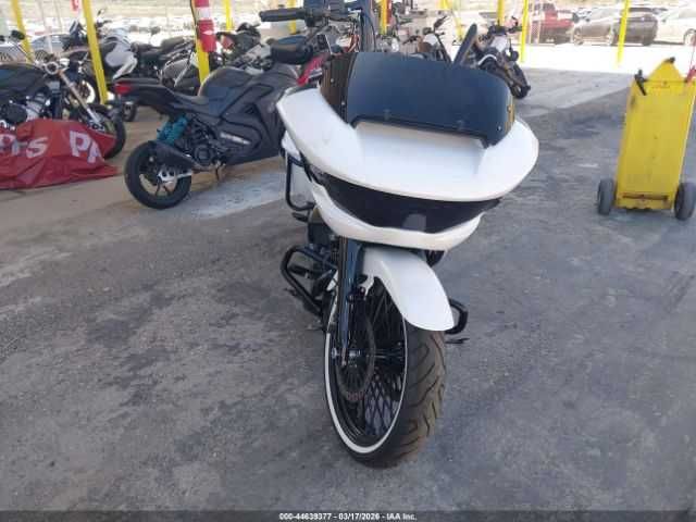 Harley-Davidson FLTRX 2024