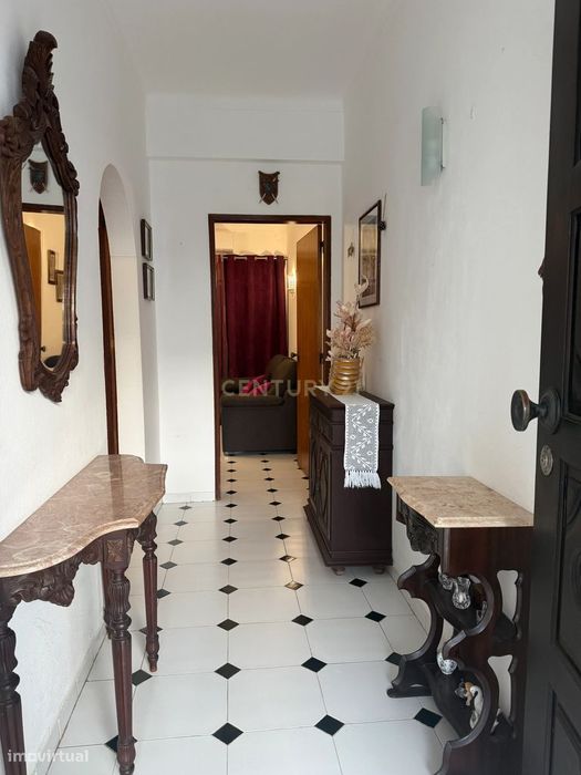 Apartamento T1 em Albufeira e Olhos de Água com Varanda