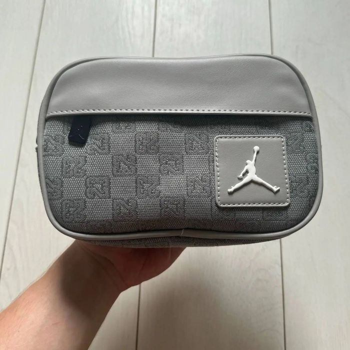 Сумка Jordan Monogram,6 кольорів.