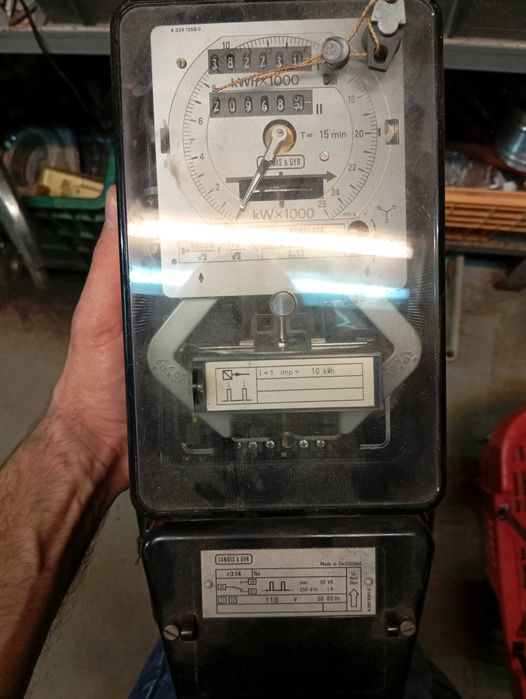 Contador de energia industrial