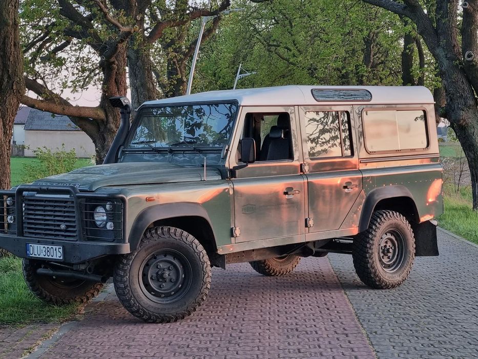 Land Rover Defender Salon Polska + Pierwszy właściciel + Klimatyzacja + 7 fotelei + Fajny
