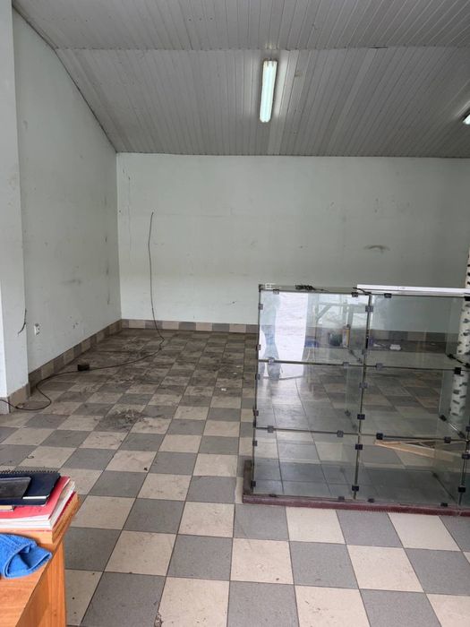 Продається або здається в оренду   магазину