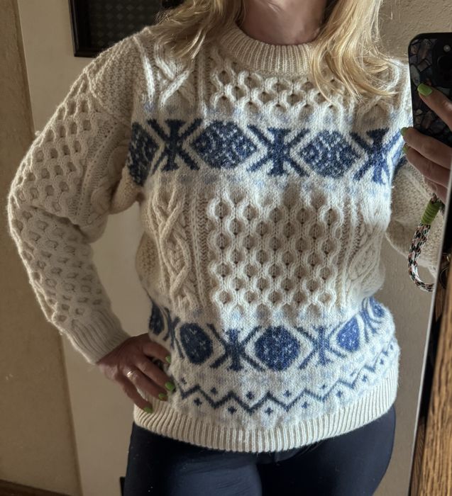 Damski welniany sweter marki booner