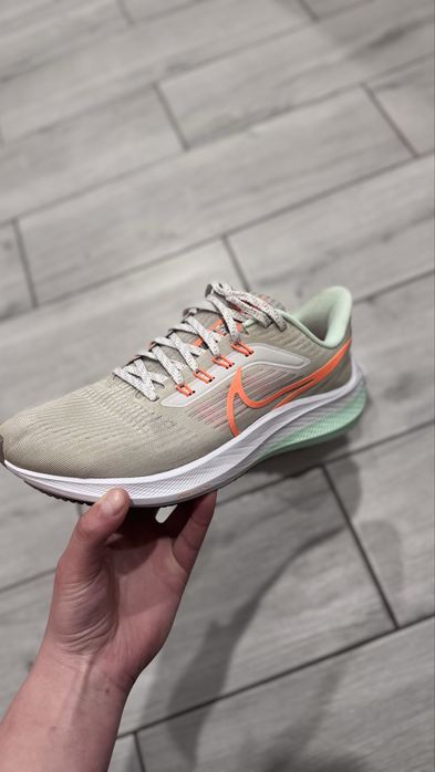 Бігові кросівки nike zoom pegasus 39 premium,40р