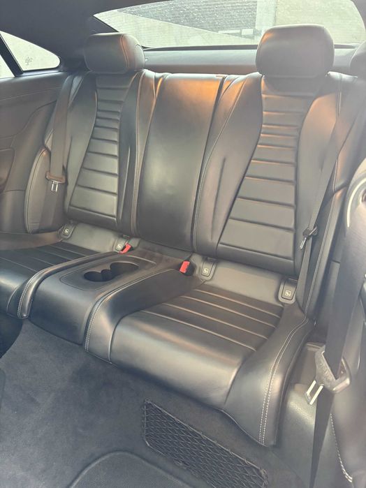 Mercedes-Benz Classe E Coupé 220D AMG