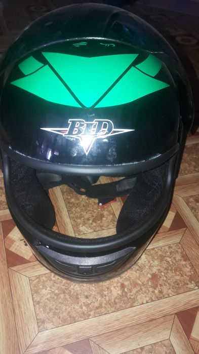 Продажа нових шоломів